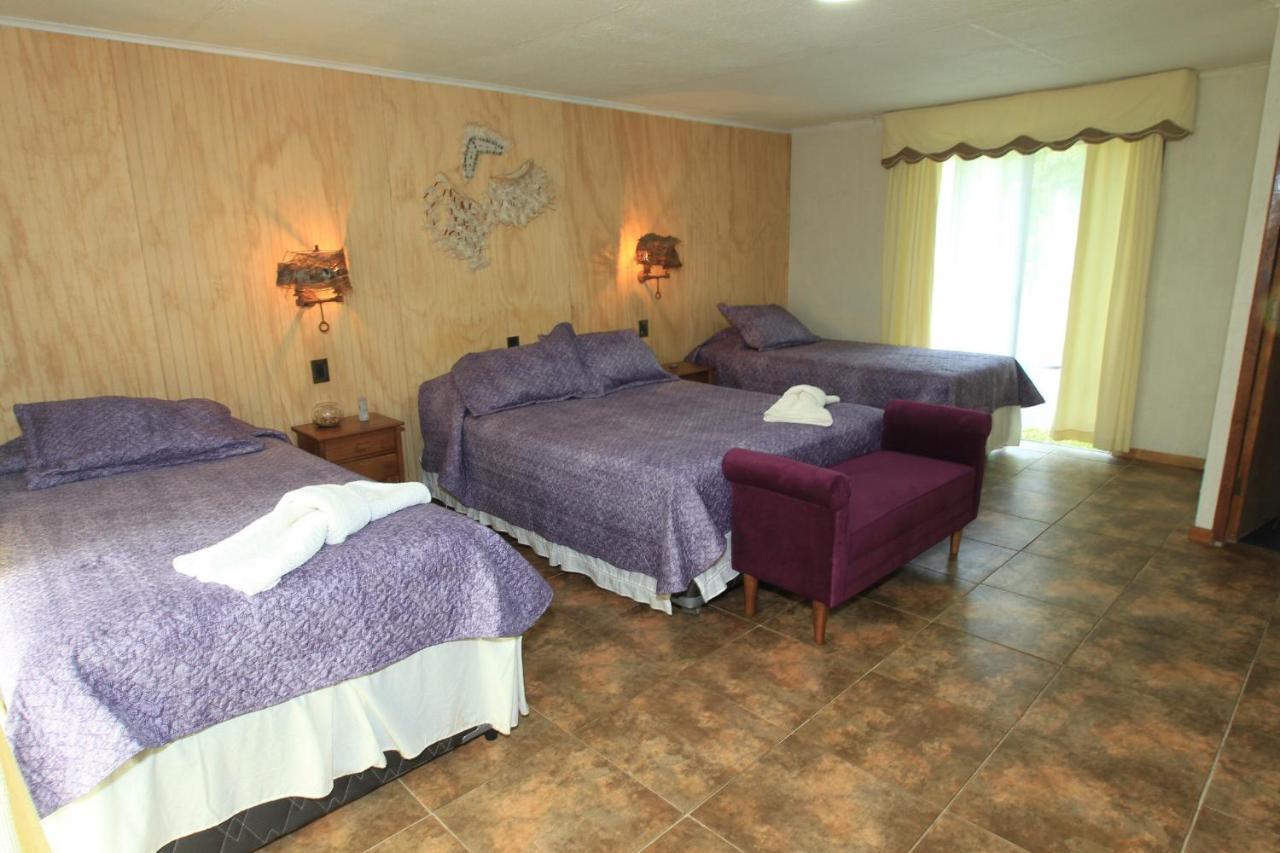Hare Pakoba Guest House Ханга Роа Екстериор снимка